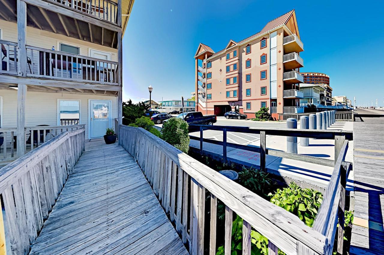 Boardwalk Beauty - Dual Suites & Ocean-View Deck Condo Ocean City Exterior photo